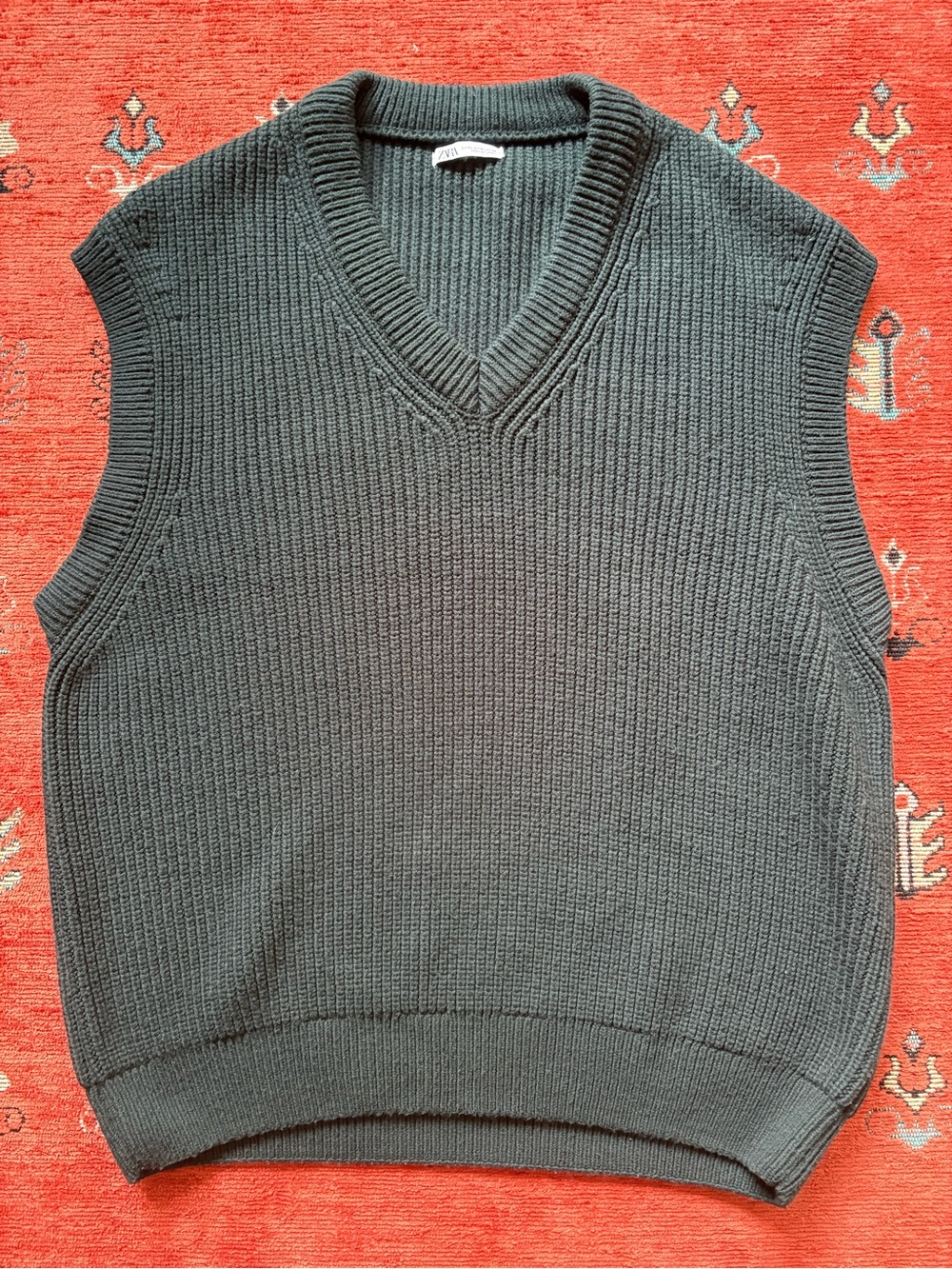 Men's Zara V-Neck Knit Sweater Vest - Dark Green, size XL